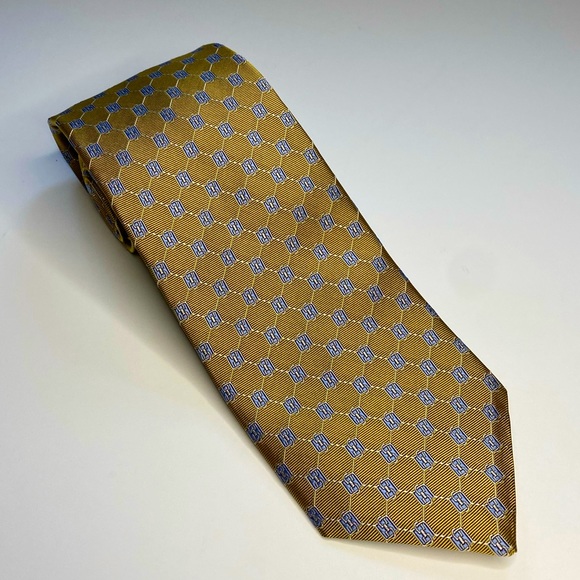 Brooks Brothers Other - Brooks Brothers Gold Diamond Pattern Blue Silk Neck Tie